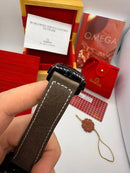 Omega Speedmaster Dark side of the moon marrom