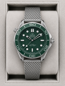 Omega Seamaster Diver 300M Green James Bond 007 Automático