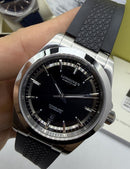 Longines Conquest 42mm Automático Black