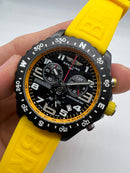 Breitling Endurance Pro 44mm amarelo