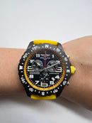 Breitling Endurance Pro 44mm amarelo