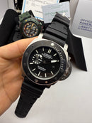 Panerai Submersible Carbotech Carbon 42mm Preto Base ETA